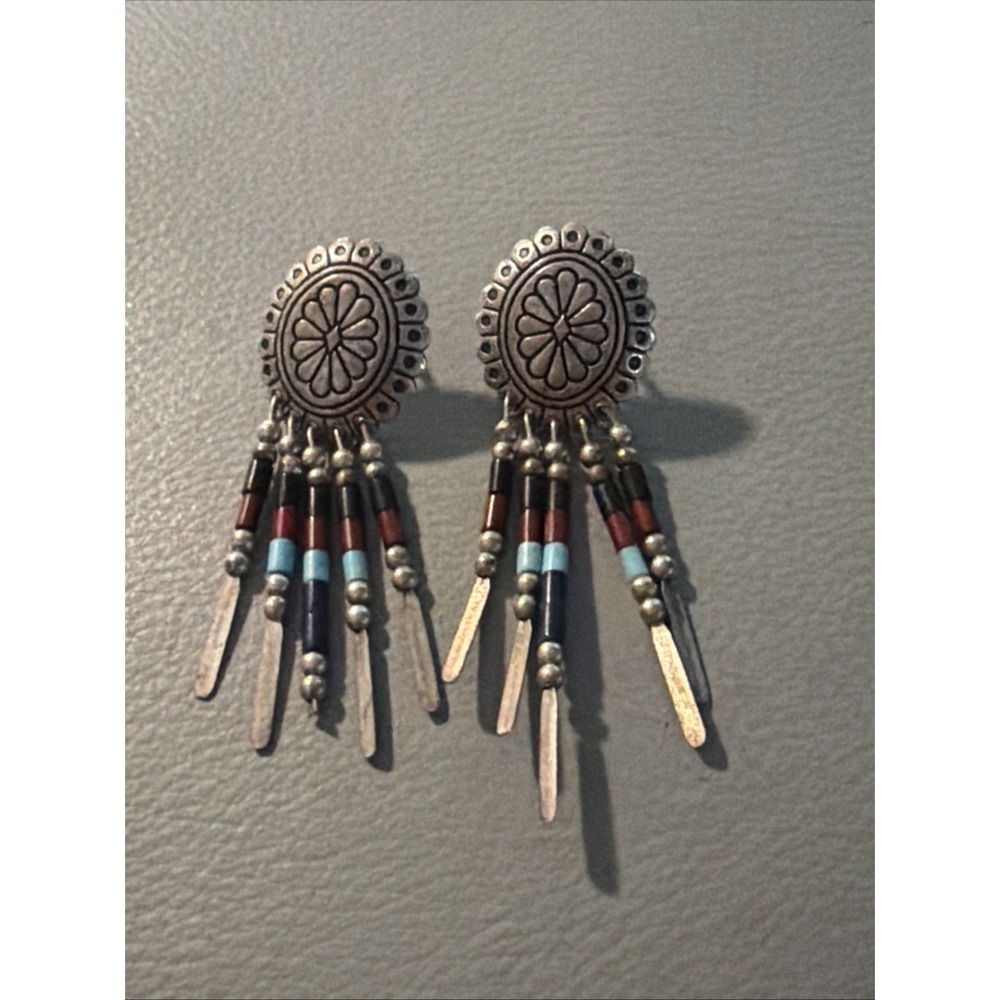 Beautiful QT Sterling Silver Flower Medallion & Stone Drop Post Earrings #443